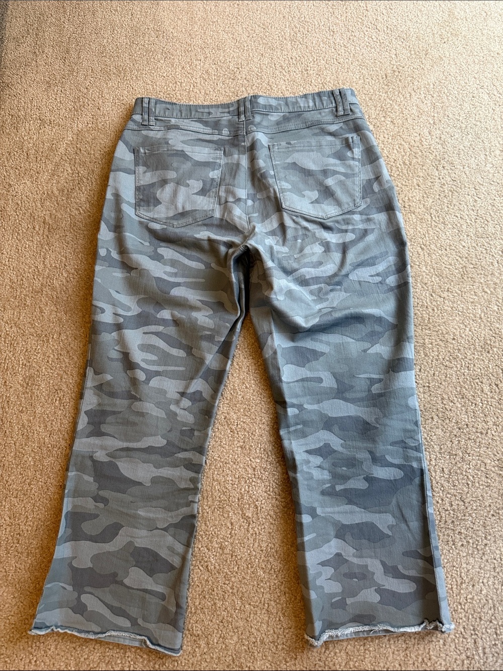 Wit & Wisdom Ab Solution High Waist Dusty Slate color Ankle Jeans Size 14. - Picture 2 of 5